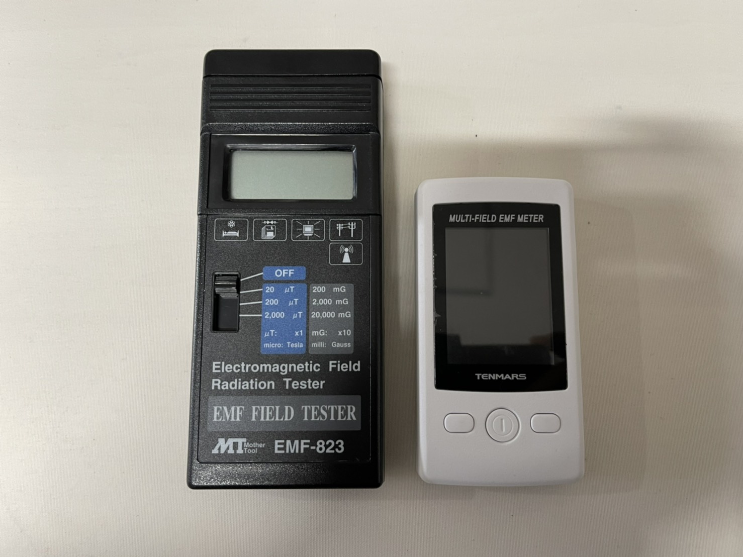 電磁波測定器